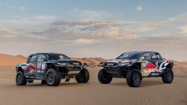 Toyota HIlux Dakar 2024 -1920x1080