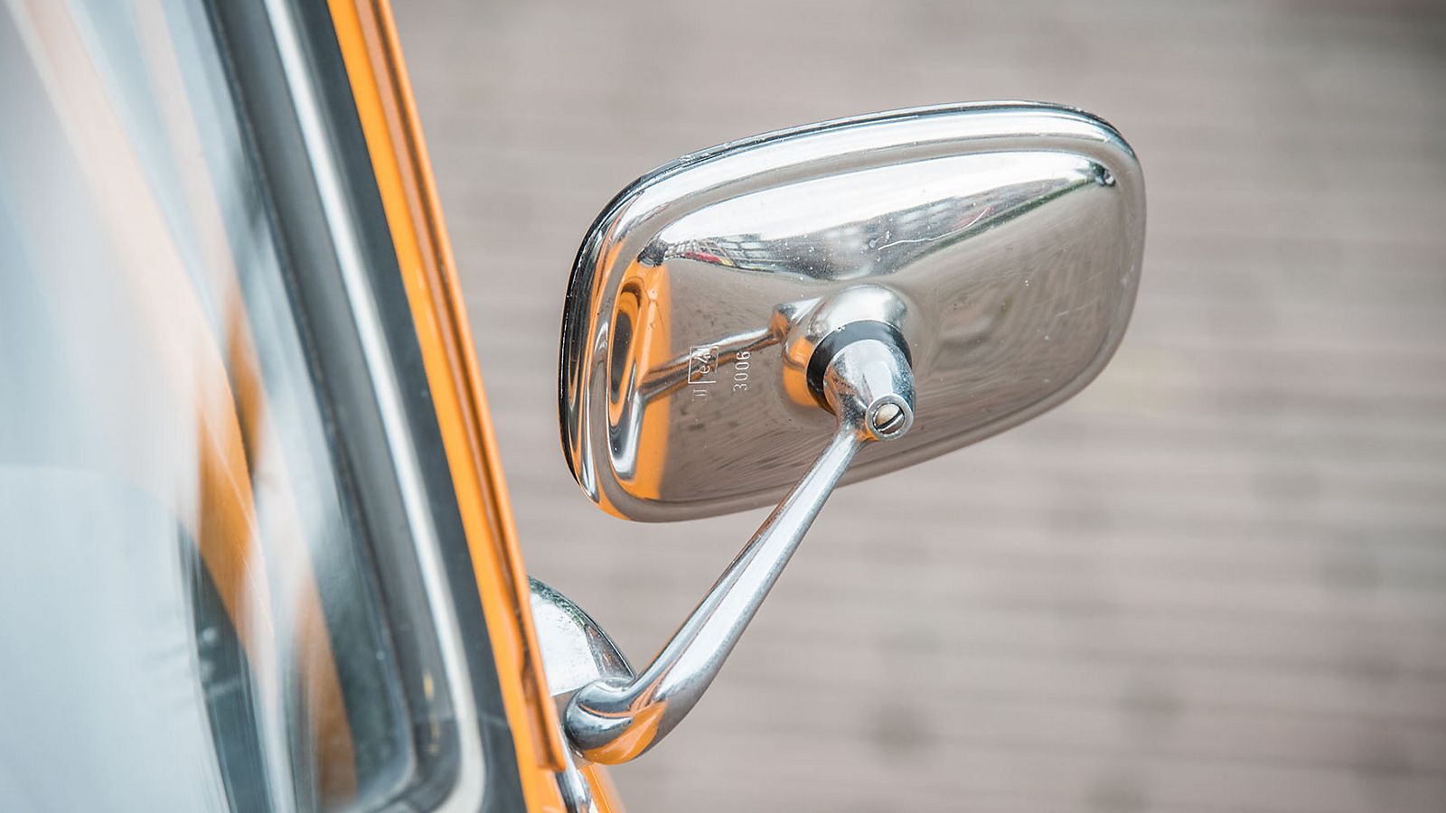 Toyota 1000, exterieur, spiegel, achterkant, detailbeeld