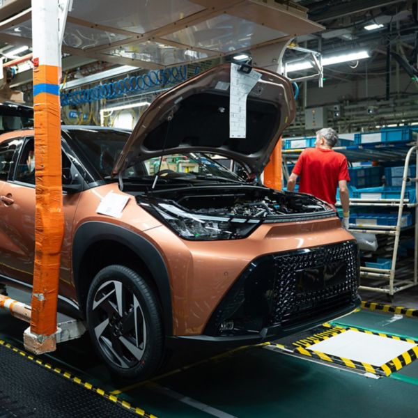 Toyota, Aygo, X, 2025, exterieur, driekwart, linksvoor, assemblagelijn