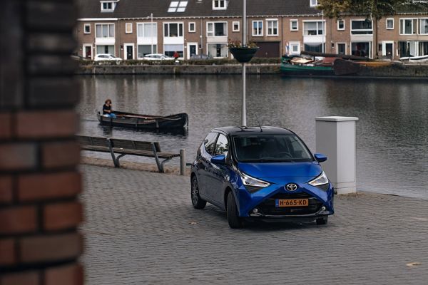 Toyota, Aygo, vooraanzicht, blauw, exterieur, stilstaand