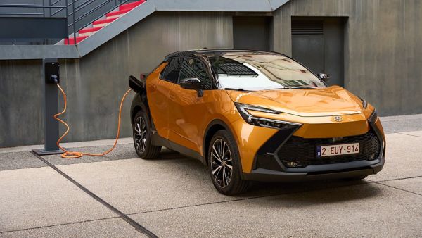 Toyota, C-HR, exterieur, driekwart, linksvoor