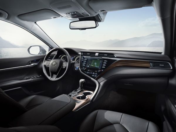 Toyota Camry interior front