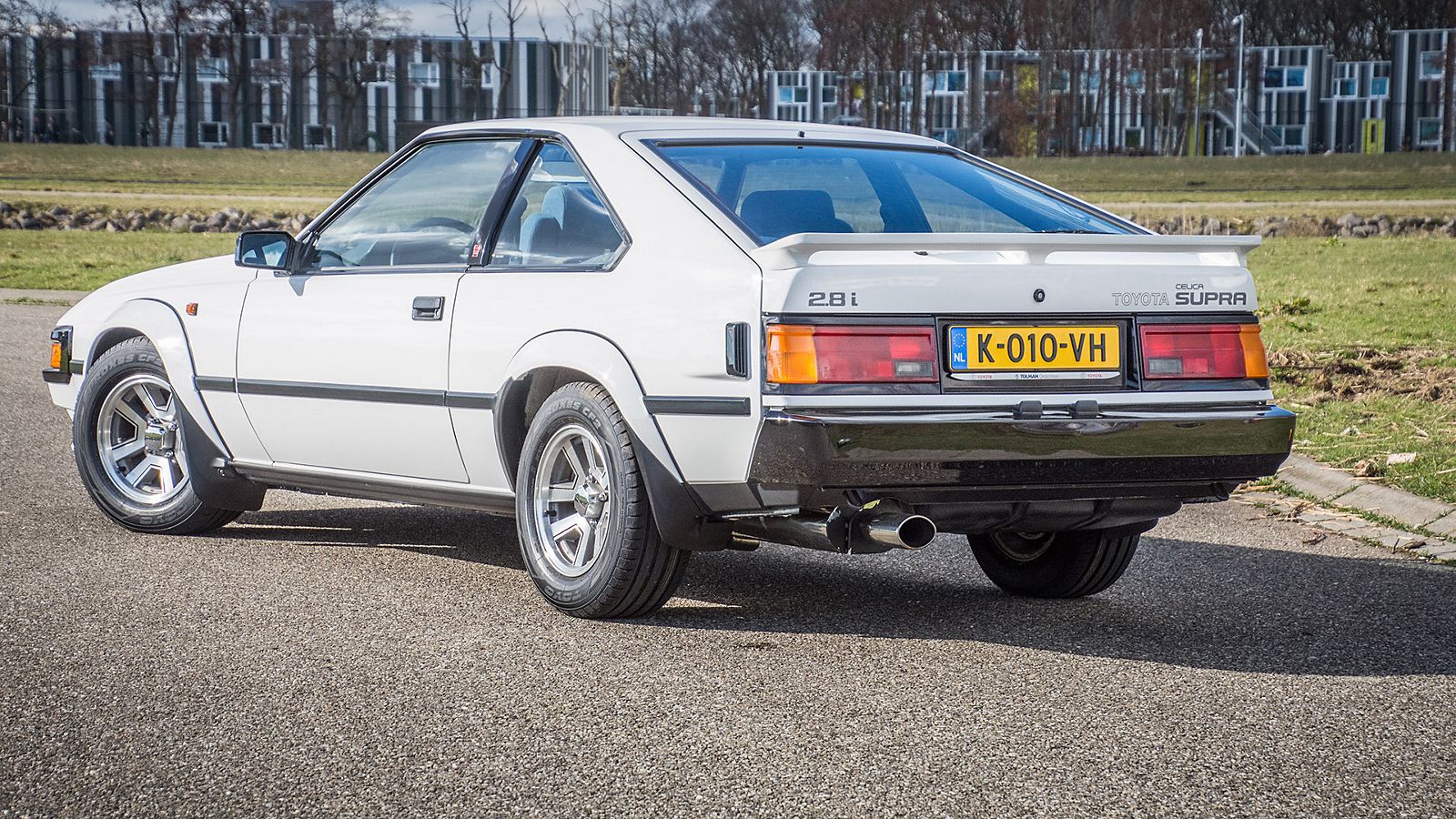 Toyota Celica Supra exterieur linksachter wit