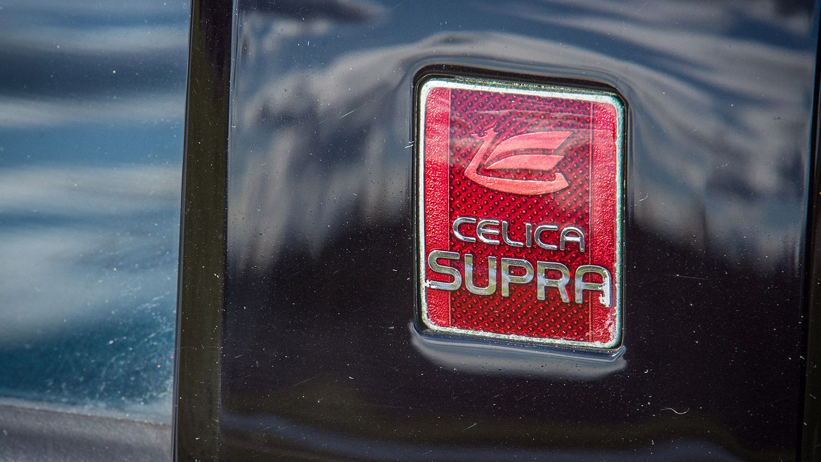 Toyota Celica Supra, modelnaam, embleem, exterieur
