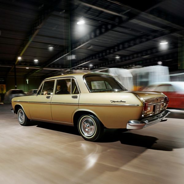 Toyota, Crown, 1964, exterieur, driekwart, linksachter, rijdend