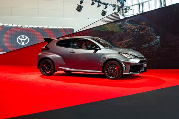 Toyota, GAZOO, Racing, exterieur, rechter, schuin, zijaanzicht, stilstaand