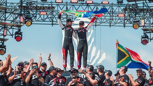 Toyota GR Hilux, Dakar Rally 2025, Henk Lategan en Brett Cummings