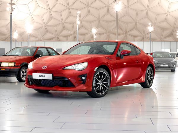 Toyota GT86, exterieur, driekwart, rechts, voor