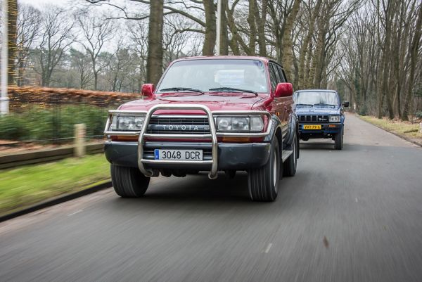 Toyota, Hilux, Land Cruiser, voorzijde, rijdend