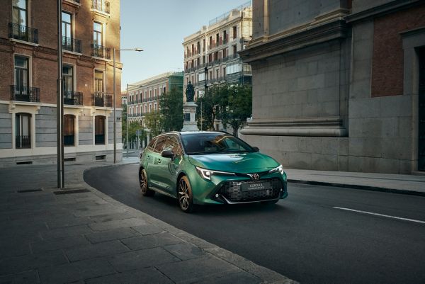 страничен изглед на Corolla TS