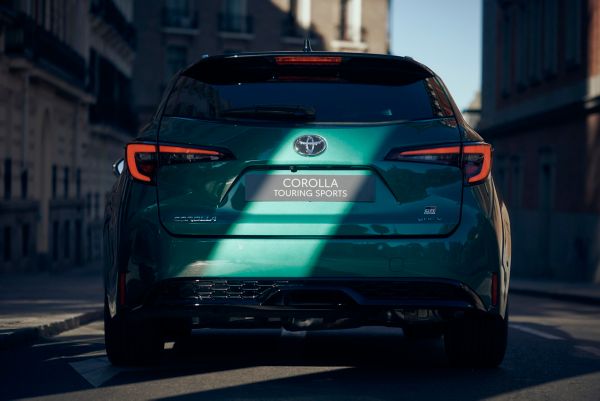 Corolla TS заден изглед