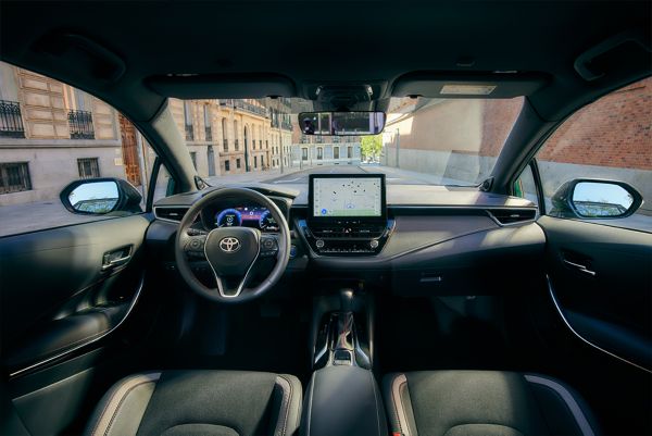 Toyota Corolla Sedan