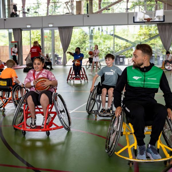 Toyota Onbeperkte Sportdag, Lifestyle, rolstoel, basketbal, RidderhofFotografie
