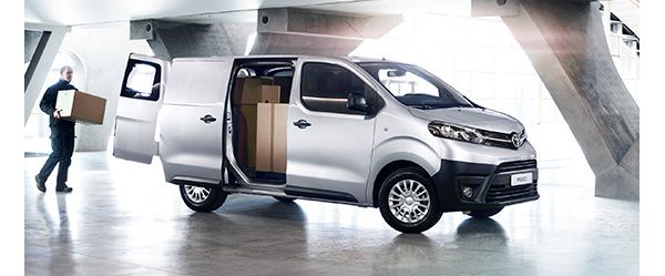 Toyota PROACE, exterieur, zijkant, zilver, volgeladen met dozen