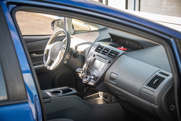 Toyota, PriusPlus, interieur, voorzijde, deur, stuur