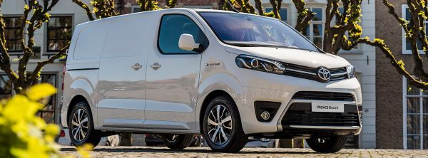 Toyota-Proace-Electric-exterieur-Bestelauto-van-het-Jaar-2022