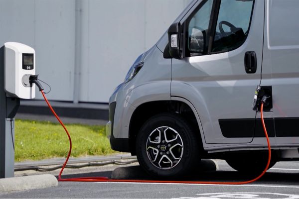Toyota, Proace, Max, aan, laadkabel