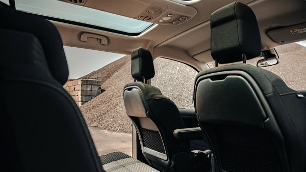 Toyota, Proace, interieur, voorstoelen, en, rooftop