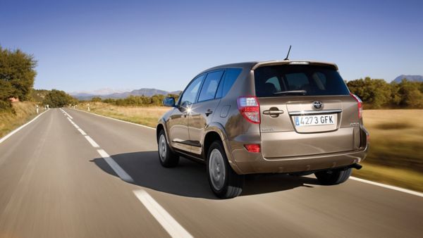 Toyota RAV4, 3rd generation, exterieur, achterkant, bruin