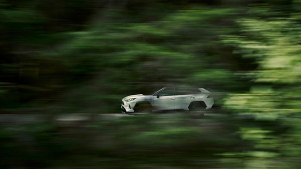 Toyota RAV4, exterieur, zijkant, wit