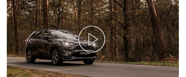 Toyota RAV4 plug-in hybrid, exterieur, rechtsvoor, grijs, thuistour, video thumb