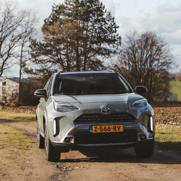 Toyota Yaris Cross, exterieur, voorzijde, bosveld