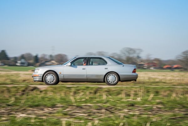 Lexus LS400 biedt voor Peter pure ontspanning