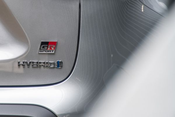 Toyota, exterieur, Yaris, Cross, Hybrid, logo