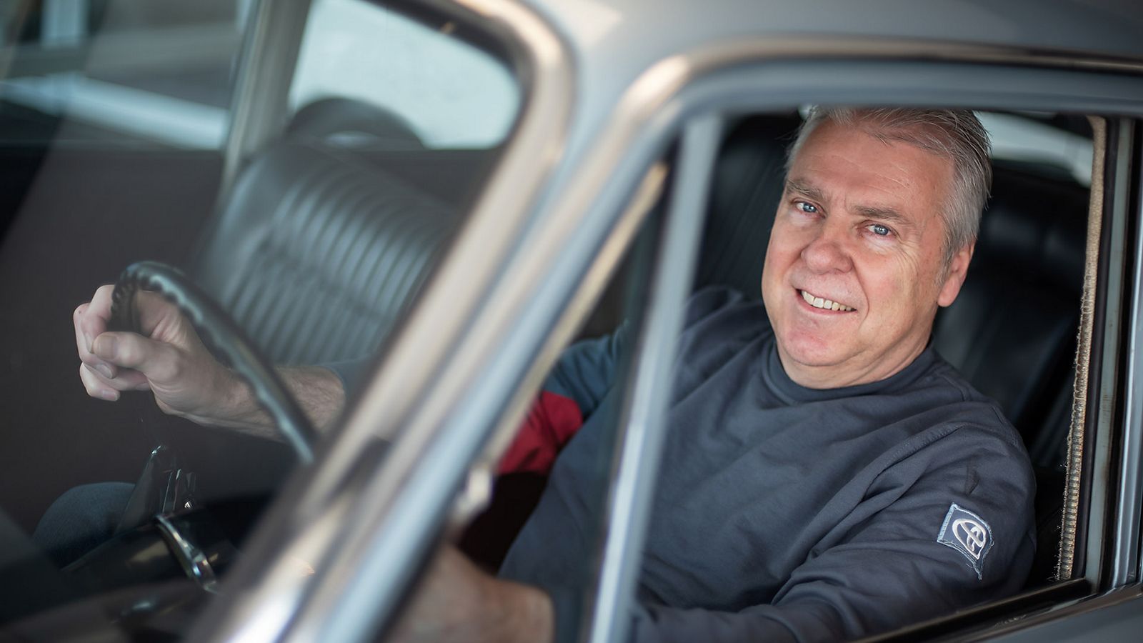 Toyota, exterieur, schuin boven, Jos Houwers, achter het stuur
