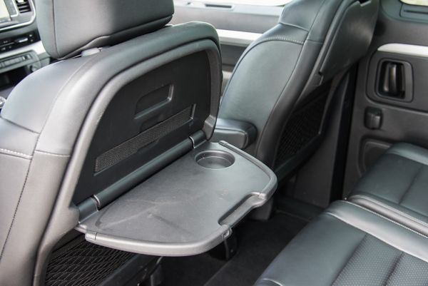 Toyota, interieur, Proace, tafel