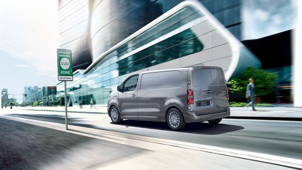 Toyota-proace-electric-exterieur-zijkant