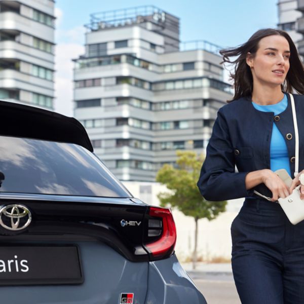 Eiegenaar bij een Toyota Yaris