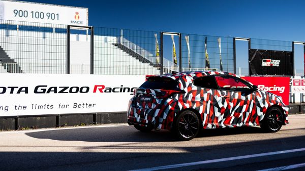 Toyota, Yaris GR, exterieur, driekwart, rechtsachter