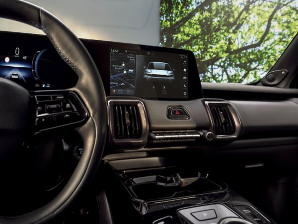 Der intuitive Multimedia-Touchscreen des Urban Cruiser.