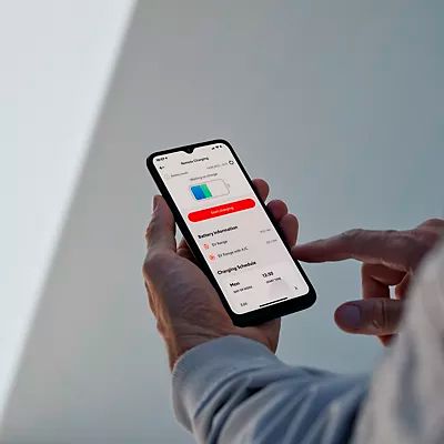Ecrã do telemóvel a mostrar o estado da bateria na aplicação MyToyota