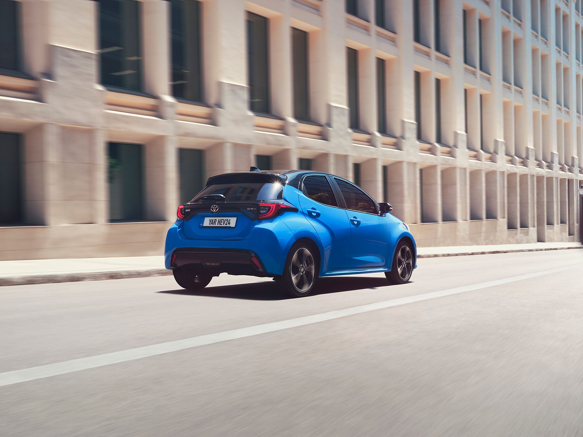 Toyota Yaris GR sport pneu avant extérieur