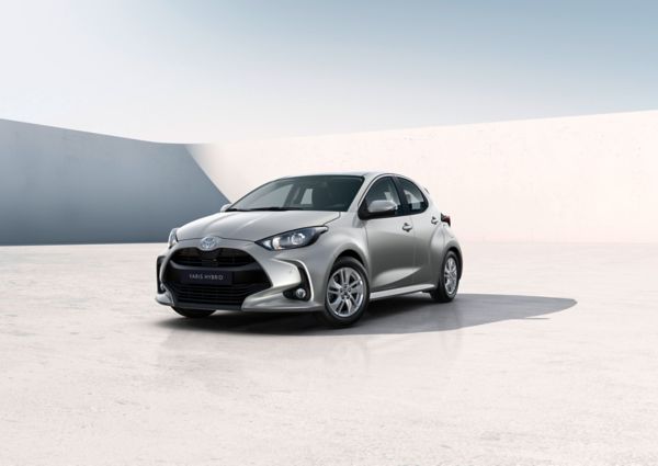 Металическо сиво Yaris Hyrbid