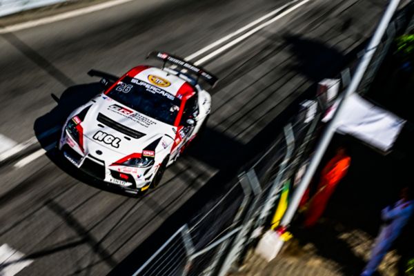 Toyota GR Supra em prova