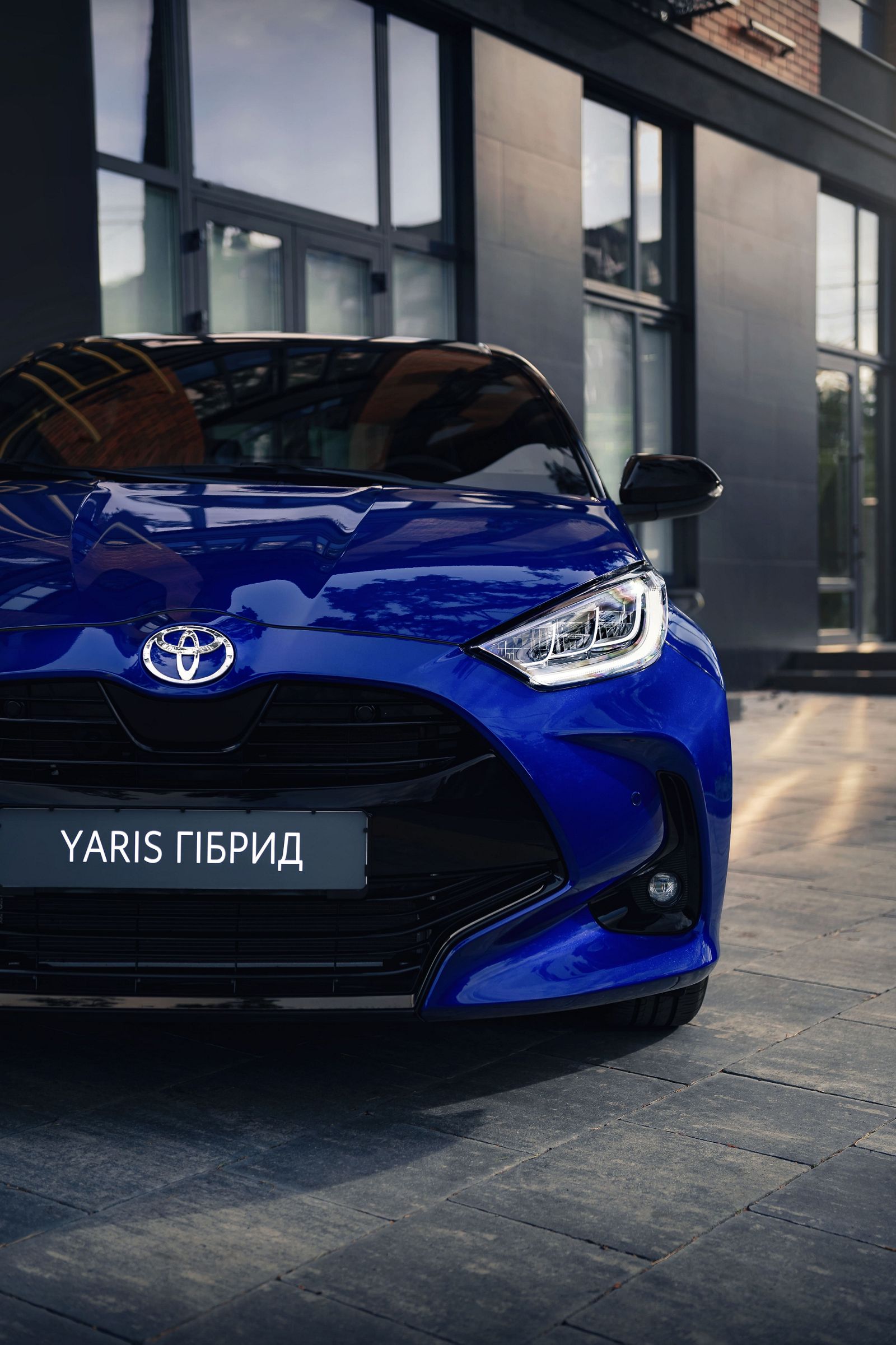 Yaris Гібрид (Тойота Яріс) 2024 | Toyota Україна