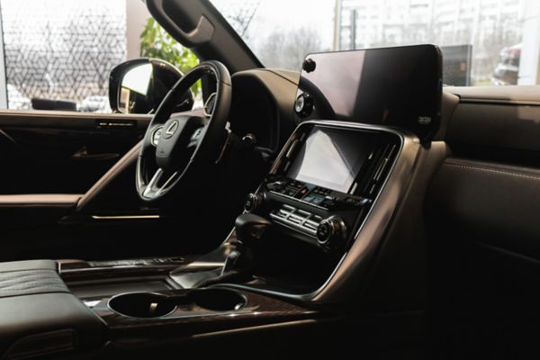 Lexus LX interior