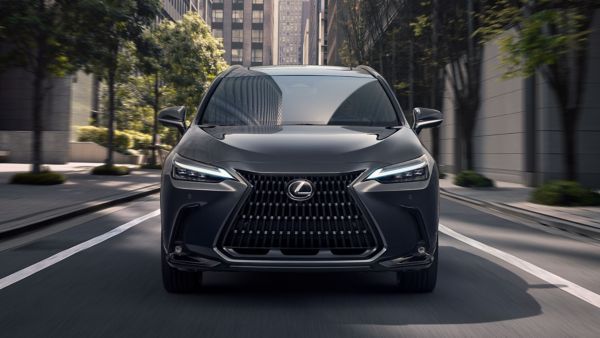 ZBRUSU NOVÝ LEXUS NX ODHALEN