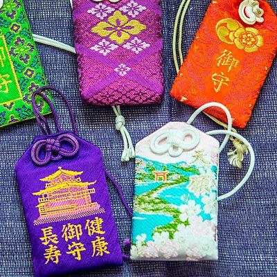 El omamori, un popular amuleto japonés - Japonismo