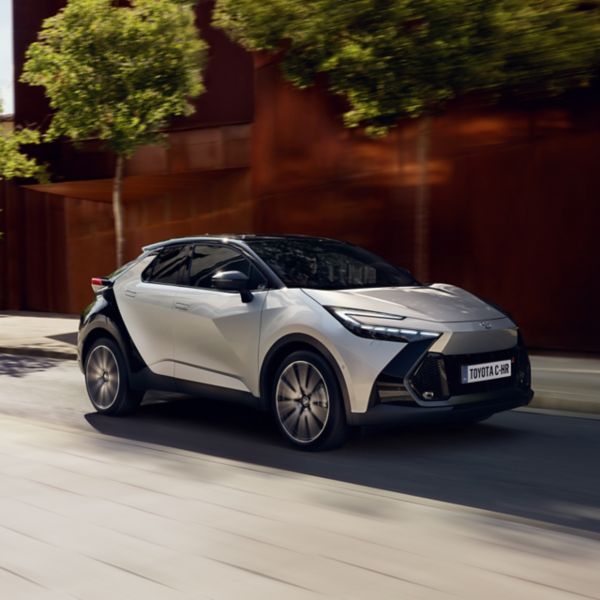 Nouveau C-HR qui roule