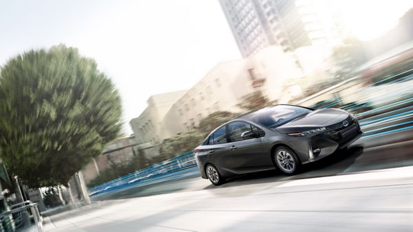 Prius Plug-in negro