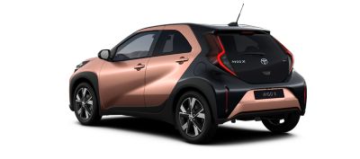 Toyota Aygo X Aygo X Hybrid 115 e-CVT a noleggio lungo termine