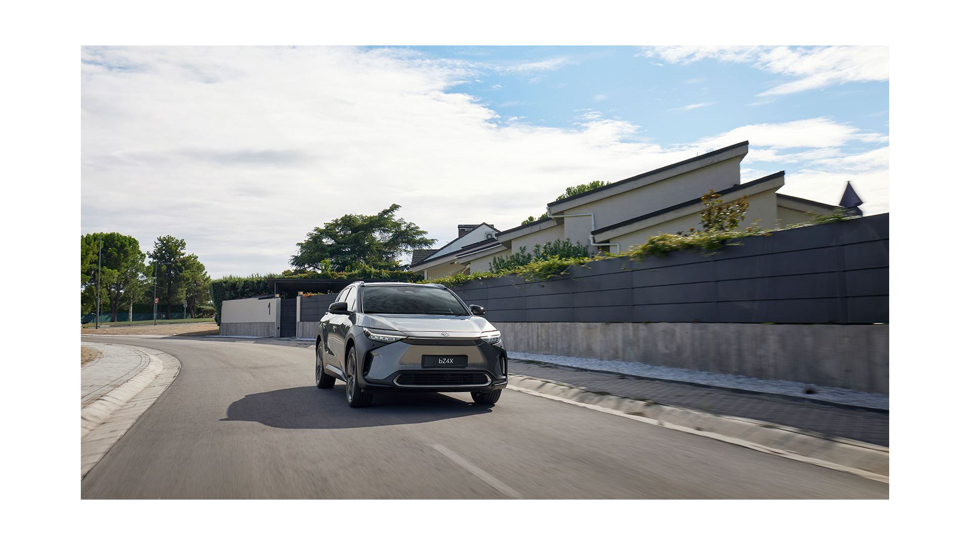 Manual oficial Toyota bZ4X | Toyota España