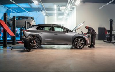 Toyota Norge | Toyota bZ4X | Bransjeledende batterigaranti