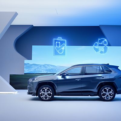 Toyota | Quelle est la diffrence entre l'hybride et hybride rechargeable ?