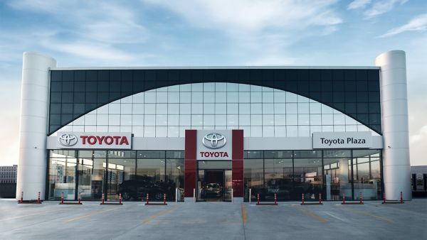 Toyota Plaza binası ön görünüş