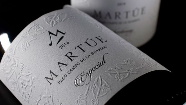 Un gran vino de pago en Bodegas Martúe